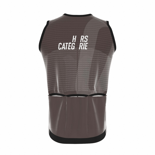 Grand Tour 2026 with vest