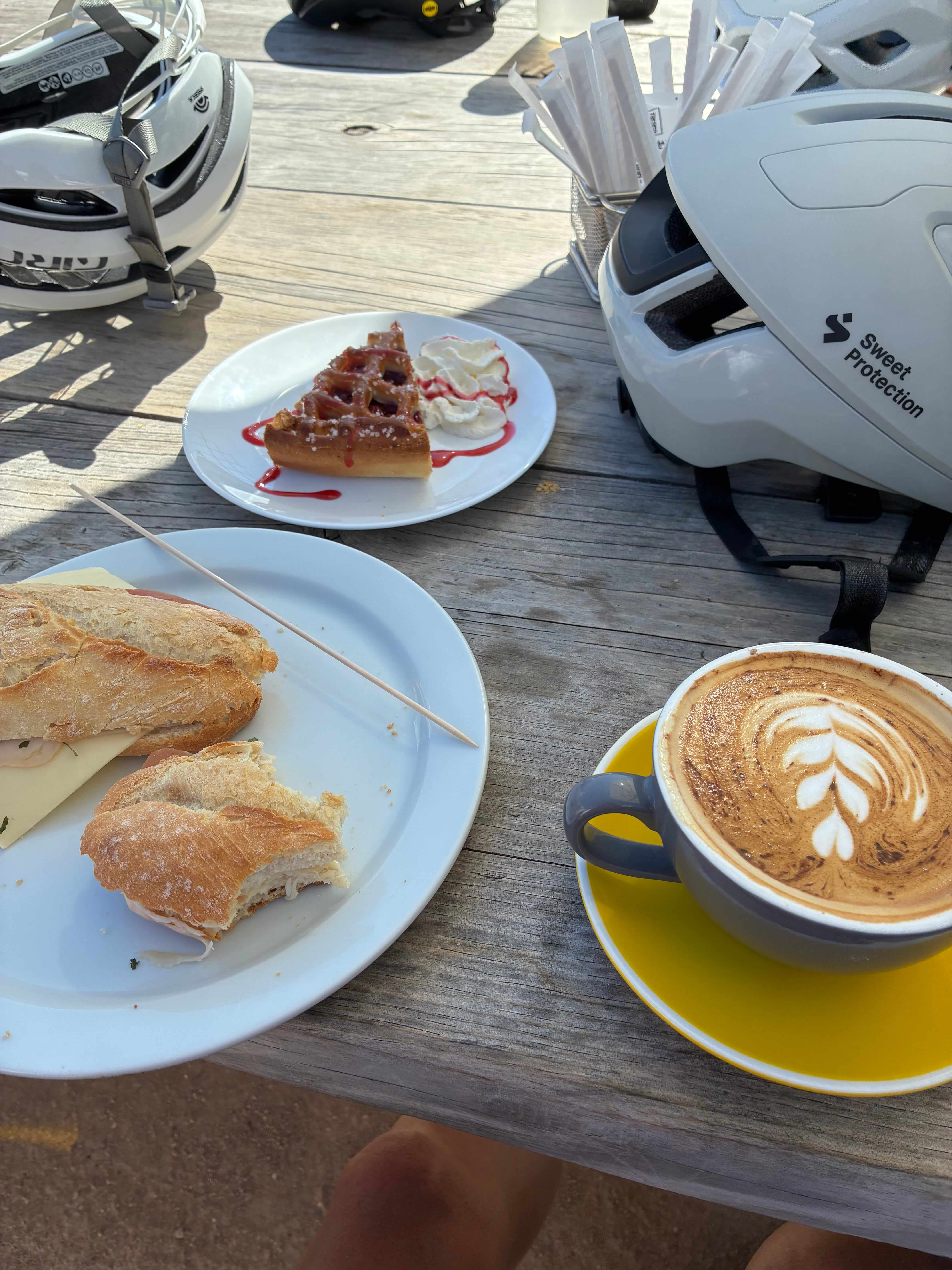 Café stop coffee and food